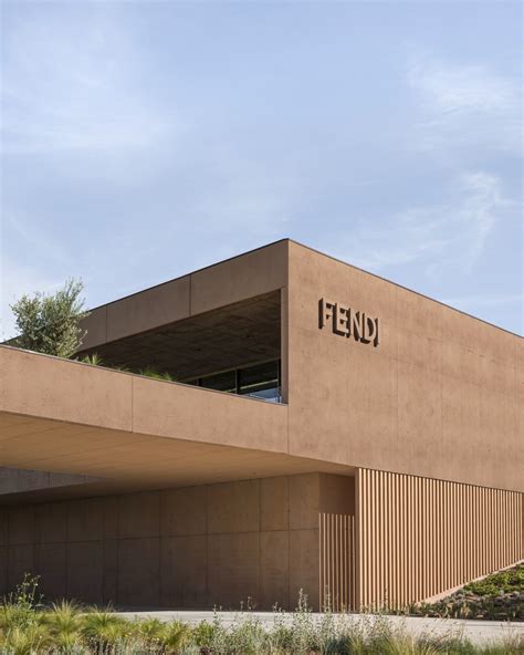 headquarter fendi milano|Fendi Factory / Piuarch .